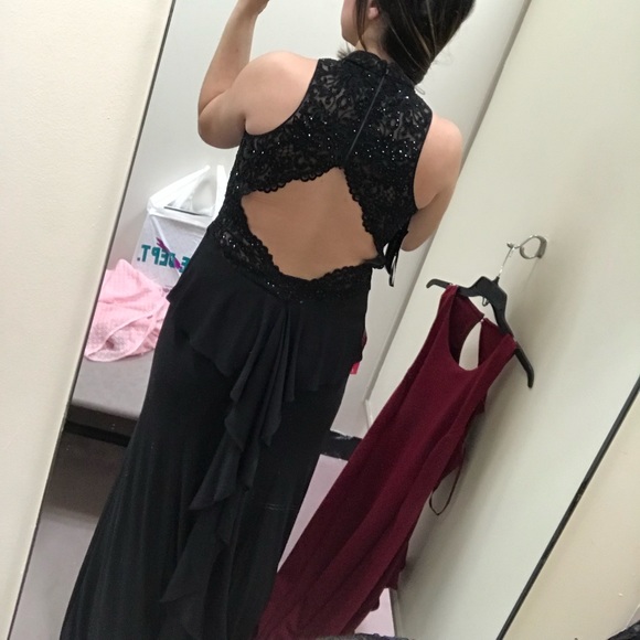 Prom dress - Picture 2 of 4